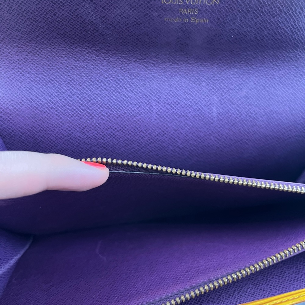 Yellow Louis Vuitton Epi Wallet               Purple Interior - Picture 6 of 10